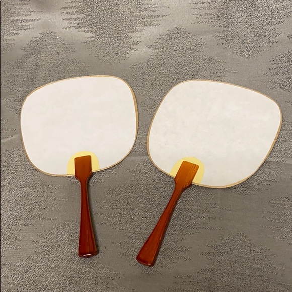 Pair of paddle decorative theatrical makeup fans - Picture 3 of 6